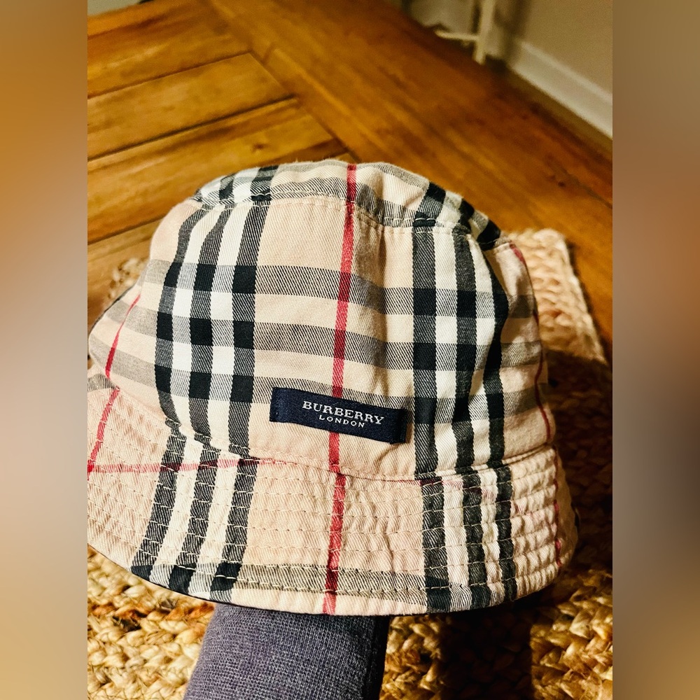 Burberry Beige Vintage Check Bucket Hat - Picture 6 of 11